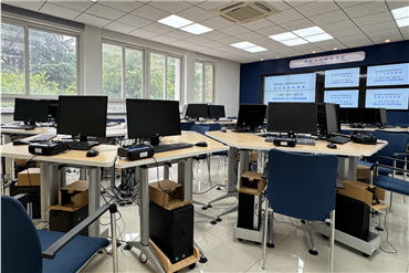 理论培训和模拟飞行教室